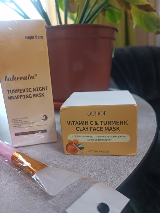 KONIRIA Brightening Turmeric Night Mask — Emma C. 1
